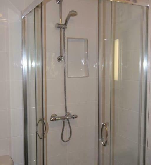 اتاق استاندارد یک نفره, Broadwell Guest House