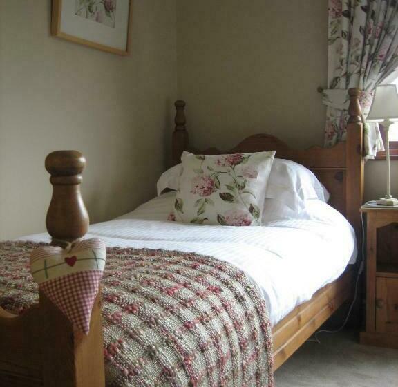 سوئیت با تخت بزرگ, Ladderstile Retreat