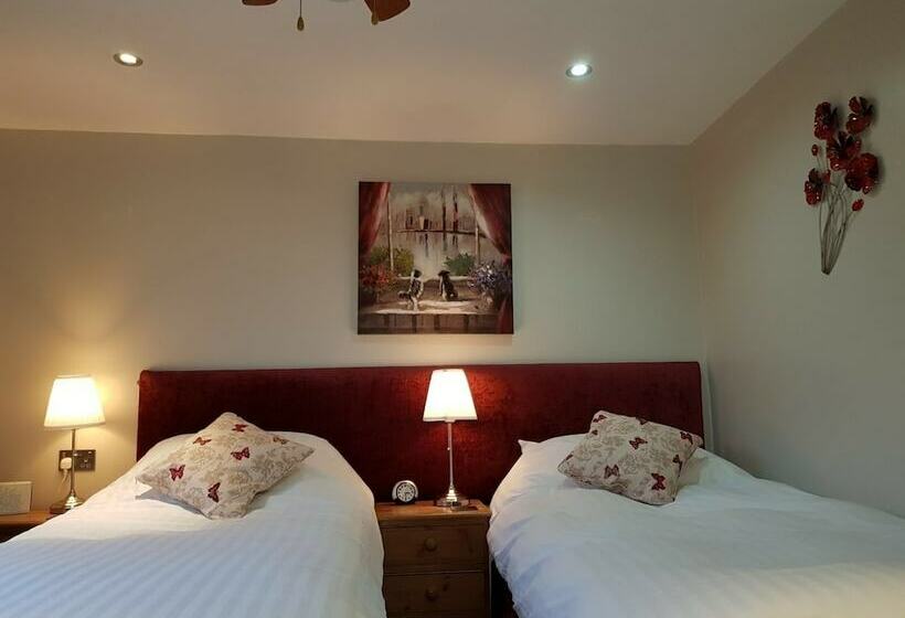 اتاق استاندارد, Castle Green Bed And Breakfast