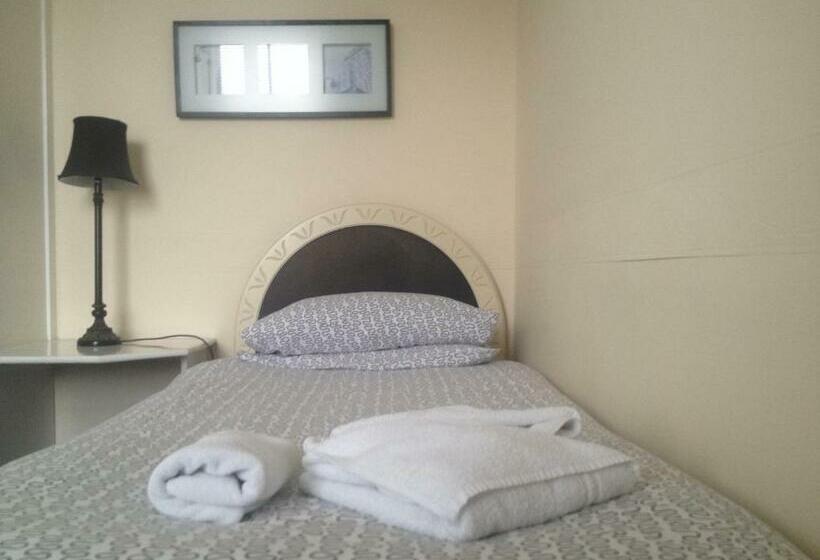 اتاق استاندارد یک نفره, Welbeck Hotel   Close To Beach, Train Station & Southend Airport