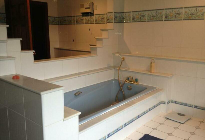 اتاق استاندارد, The Farmhouse B&b