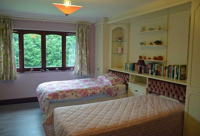 اتاق استاندارد, The Farmhouse B&b