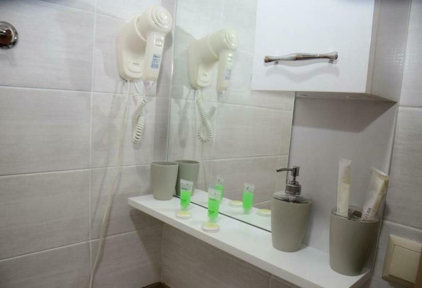 اتاق لوکس, Guest House Batumi Globus