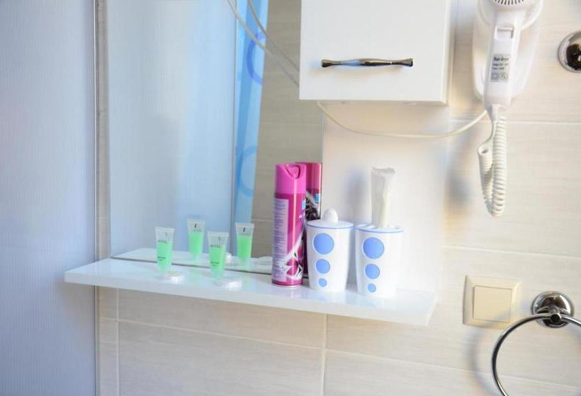 اتاق لوکس, Guest House Batumi Globus