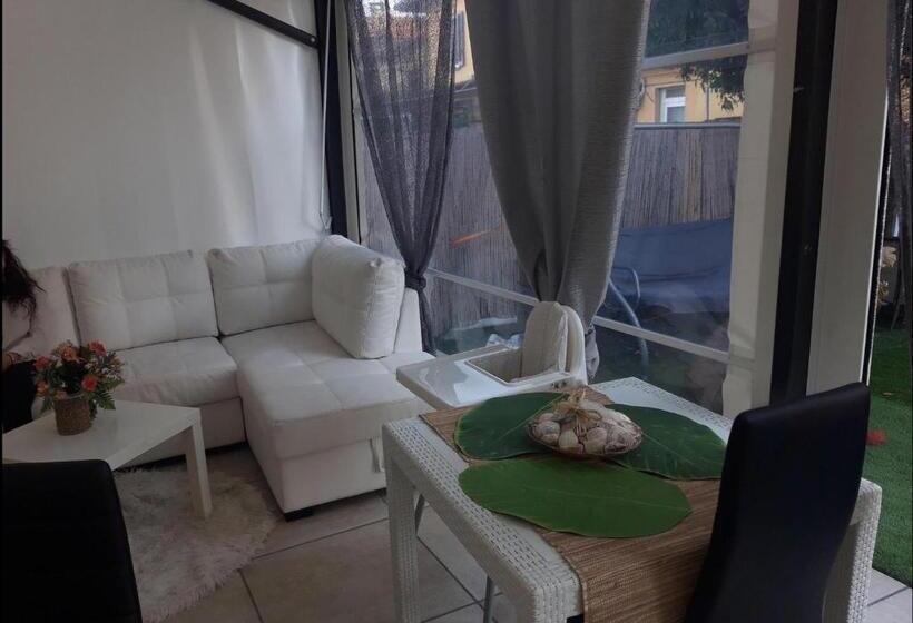 اتاق استاندارد چهار تخته, B&b Exclusive