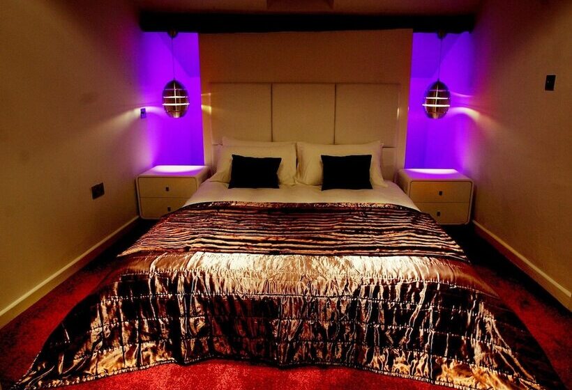 3 Bedroom Suite, Boutique 25