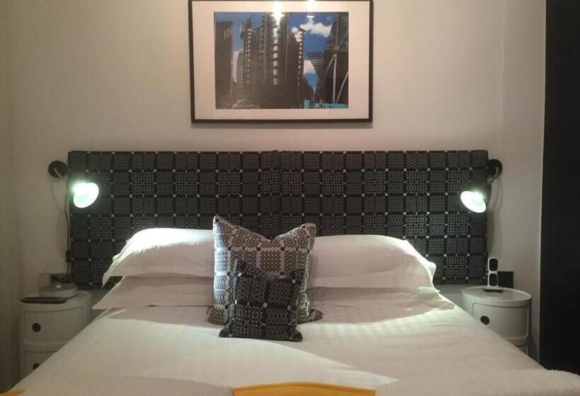 Номер Стандарт, Greenbank Lodge Llangollen