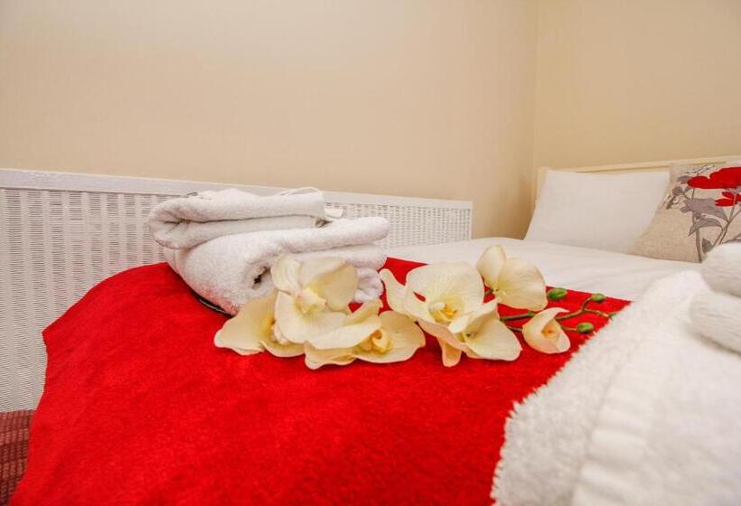 اتاق سوپریور خانوادگی, Harris Guest Accommodation