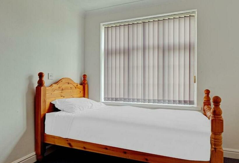 اتاق استاندارد یک نفره, The Gables Hotel, Birmingham Airport
