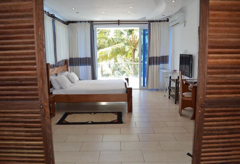 آپارتمان 3 خوابه, Cowrie Shell Beach Apartments Official