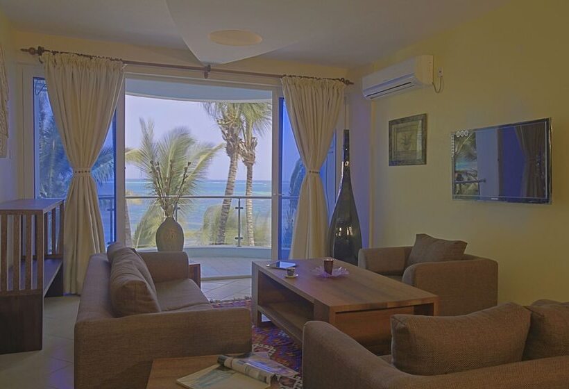 آپارتمان 3 خوابه, Cowrie Shell Beach Apartments Official