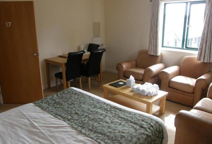 اتاق اکونومی با حمام مشترک, Deangate Motel