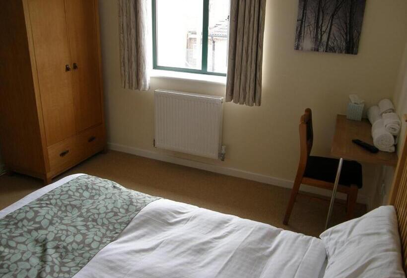 اتاق خانوادگی با سرویس بهداشتی مشترک, Deangate Motel