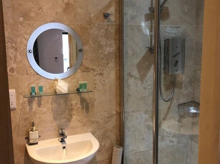 اتاق استاندارد, Deangate Motel