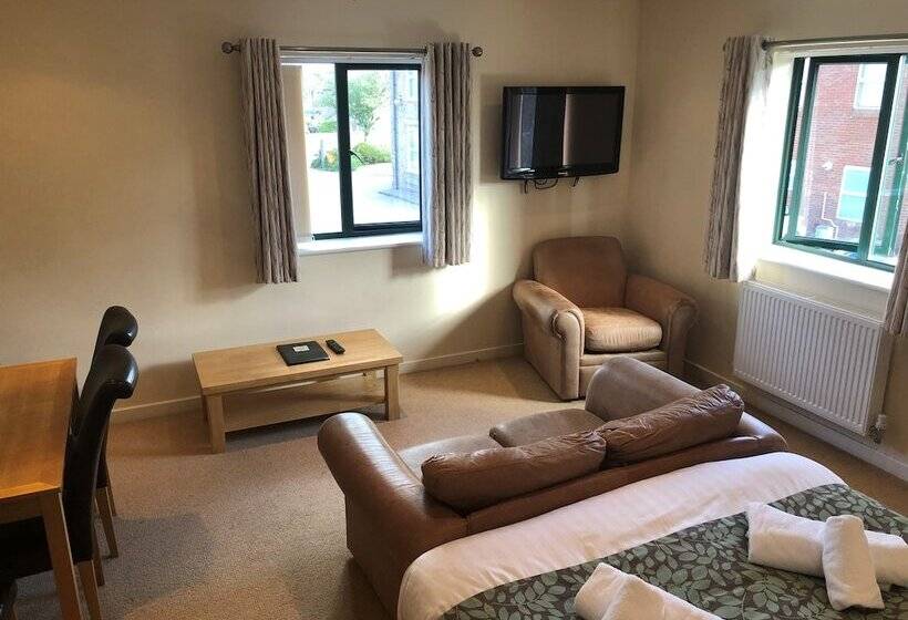 اتاق اکونومی با حمام مشترک, Deangate Motel