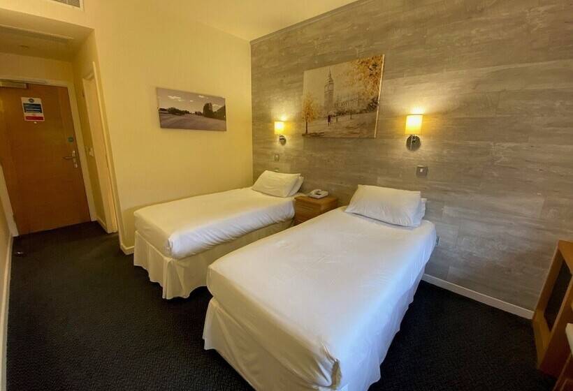 اتاق استاندارد, Dudsbury Golf Club   And Spa