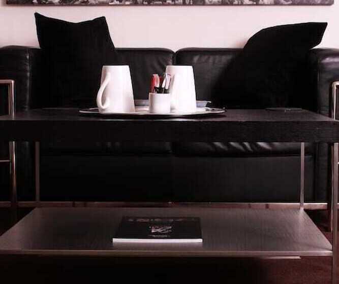اتاق استاندارد, 61 Warwick Road