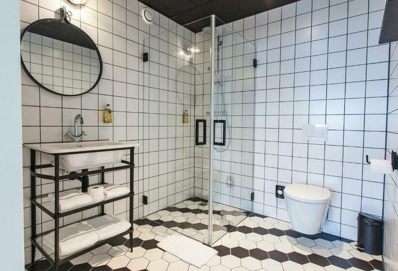 اتاق سوپریور با تخت بزرگ, Ibis Styles Amsterdam Airport