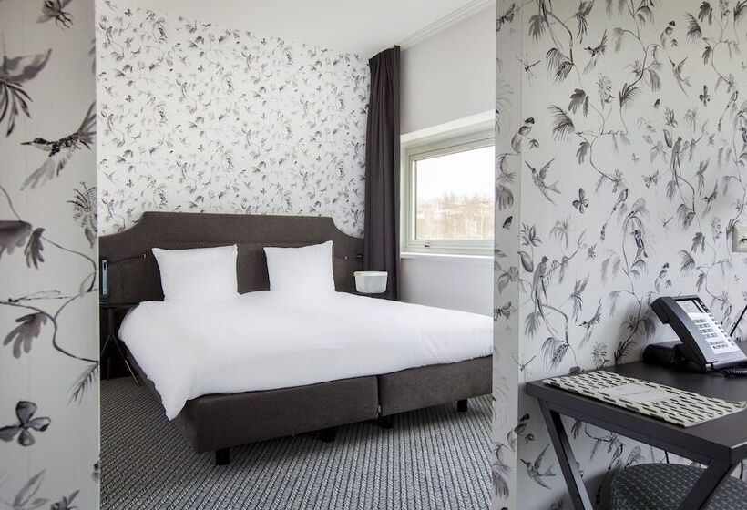 Superior Room, Ibis Styles Amsterdam Airport