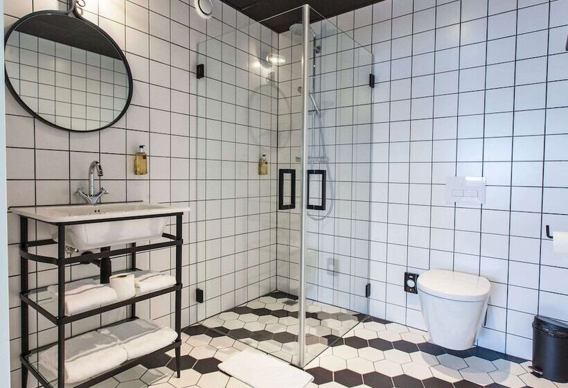 اتاق خانوادگی, Ibis Styles Amsterdam Airport