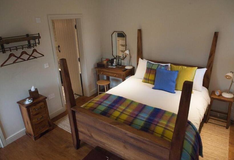 اتاق استاندارد با تخت بزرگ, Killingworth Castle