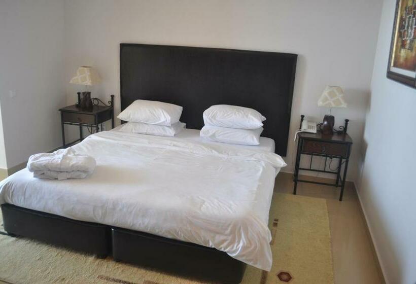 اتاق استاندارد با بالکن و چشم‌انداز دریا, Kobuleti Beach Club