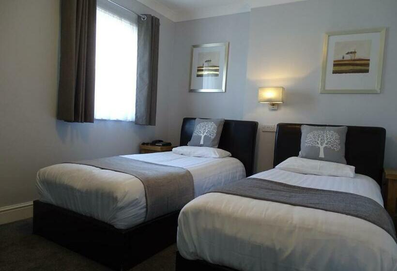 اتاق استاندارد, The Beeches Hotel & Leisure Club