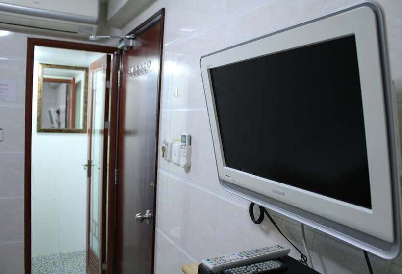 اتاق استاندارد چهار تخته, Asia Travel House