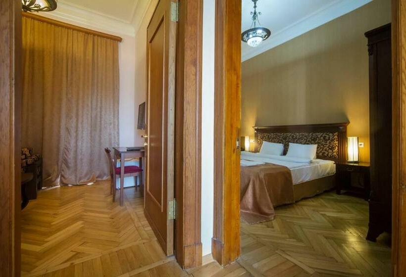سوییت, Legends Tskaltubo Spa Resort