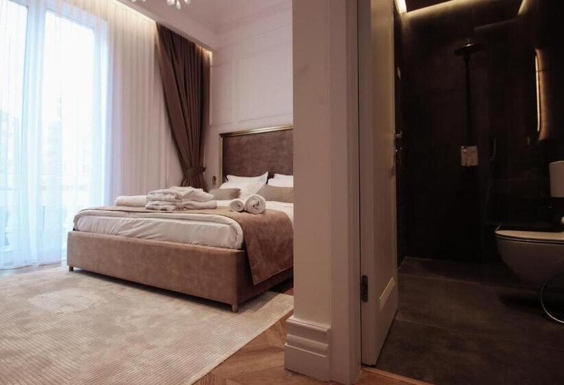 اتاق استاندارد, The Crown Boutique Hotel & Spa
