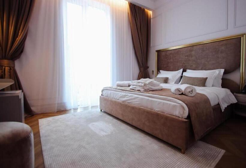 اتاق استاندارد, The Crown Boutique Hotel & Spa