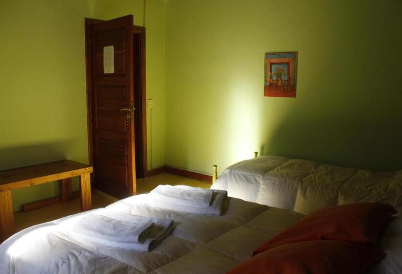 اتاق کلاسیک, Huala Hosteria