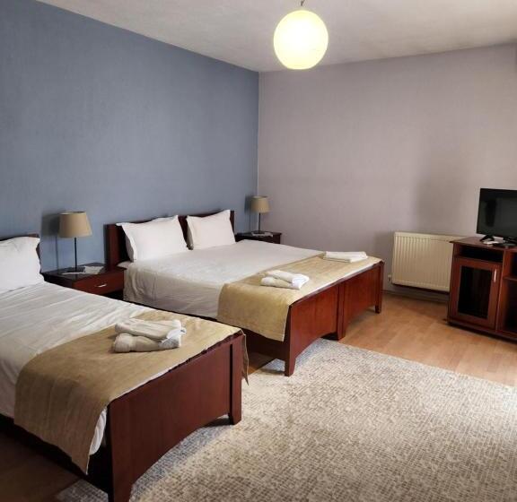 اتاق استاندارد سه نفره, Guesthouse Bimbli