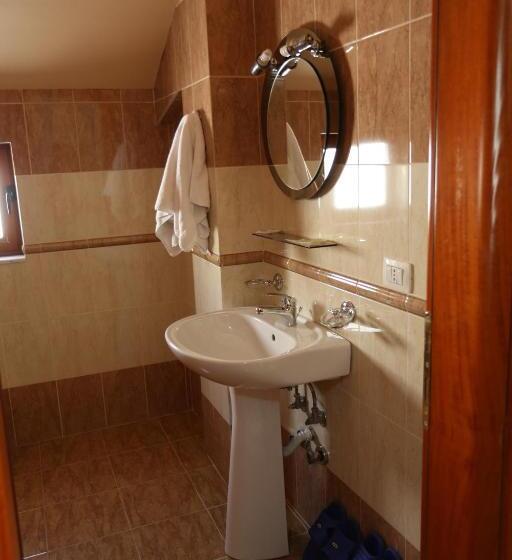 Suite with lake view, Guesthouse Bimbli