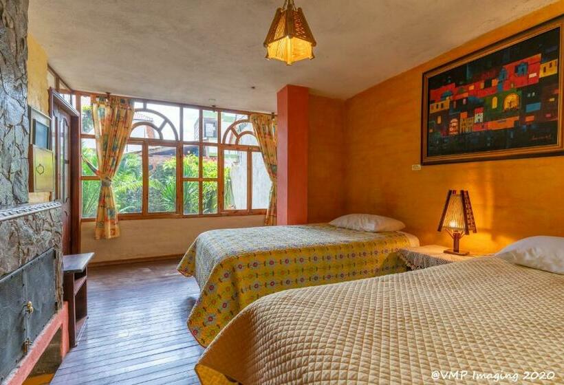 اتاق استاندارد سه نفره, La Posada Del Arte