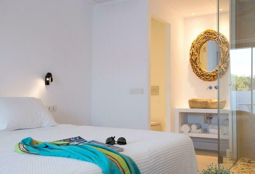 استودیوی استاندارد, Sa Cala Suites