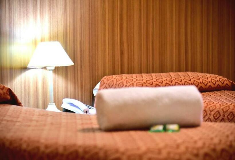 اتاق استاندارد سه نفره, Confianza