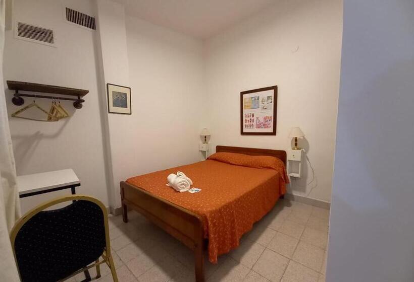 اتاق استاندارد یک نفره, San Carlos