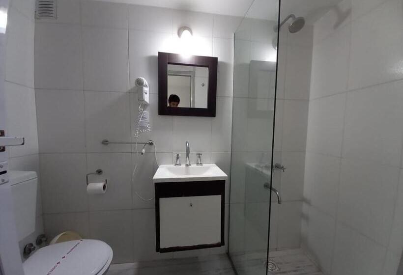اتاق استاندارد سه نفره, San Carlos