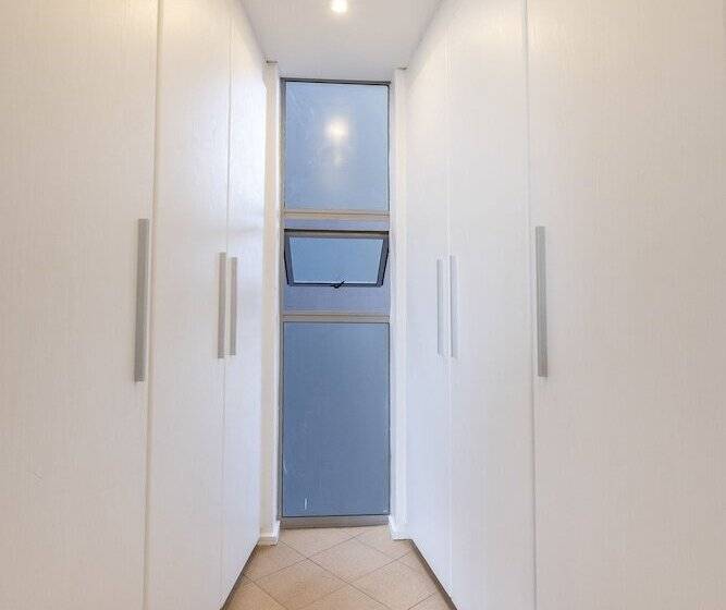 آپارتمان کامفورت 3 خوابه, Point Waterfront Apartments