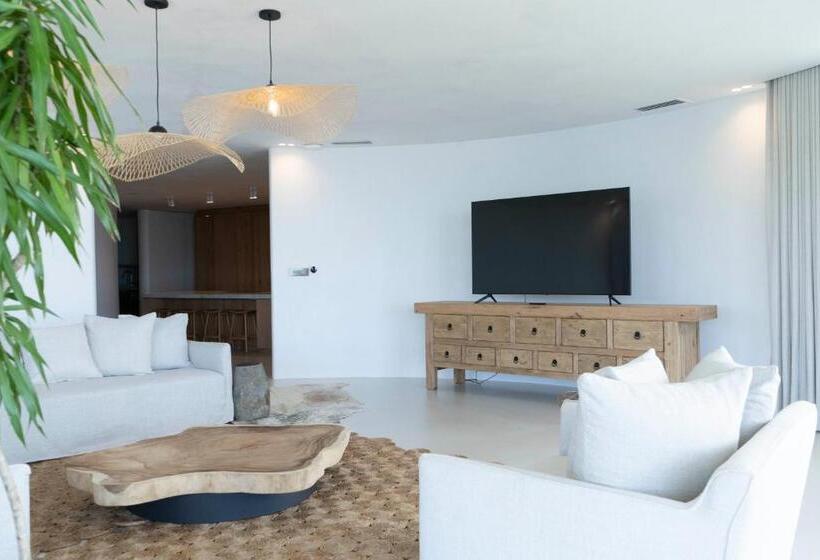 1 Bedroom Penthouse Apartment, Point Waterfront Apartments