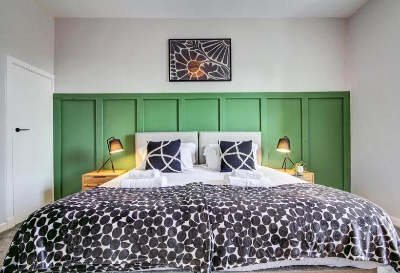 اتاق استاندارد با تخت بزرگ, Coorie   Aparthotel Troon   Coorie Stays