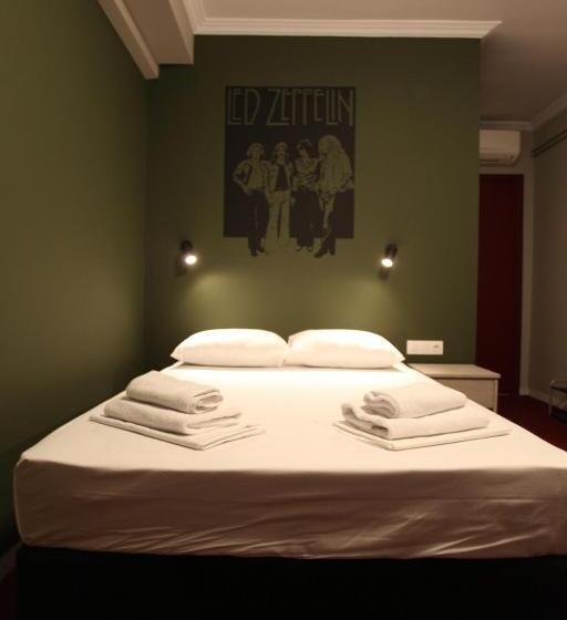 اتاق استاندارد, Stay Hybrid Hostel