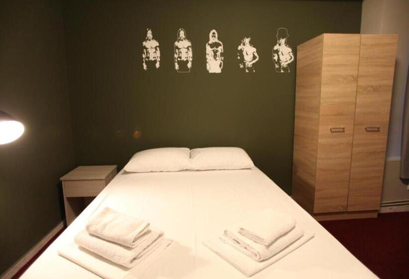 اتاق استاندارد, Stay Hybrid Hostel