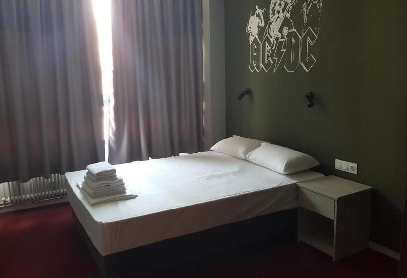 اتاق استاندارد, Stay Hybrid Hostel