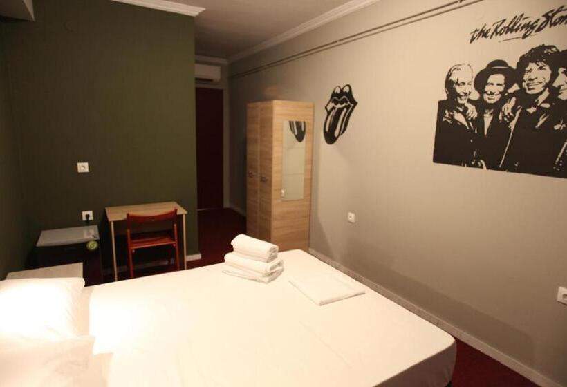 اتاق استاندارد, Stay Hybrid Hostel