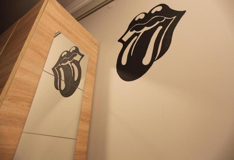 اتاق استاندارد, Stay Hybrid Hostel