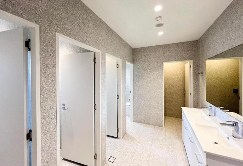 اتاق استاندارد با سرویس بهداشتی مشترک, Tempe Hotel Sydney