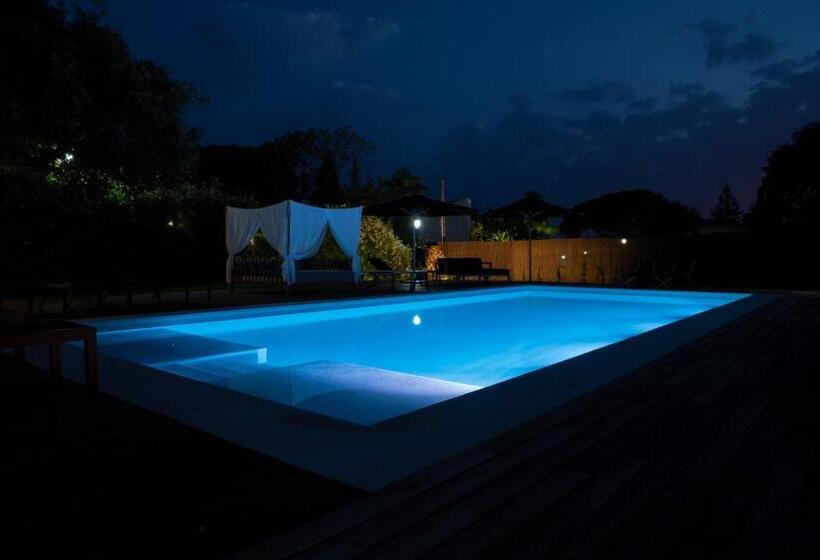 اتاق لوکس سه تخته, Casa Bodhi Boutique Hotel & Spa