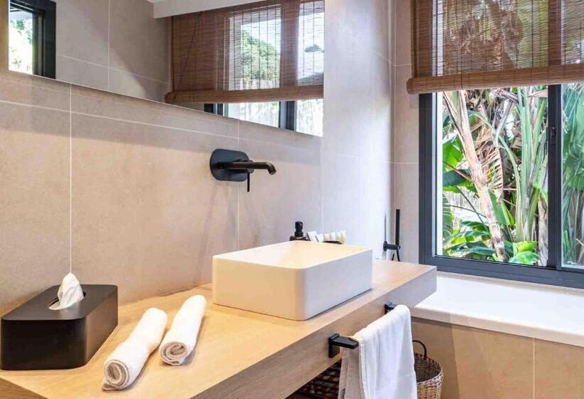 اتاق لوکس سه تخته, Casa Bodhi Boutique Hotel & Spa